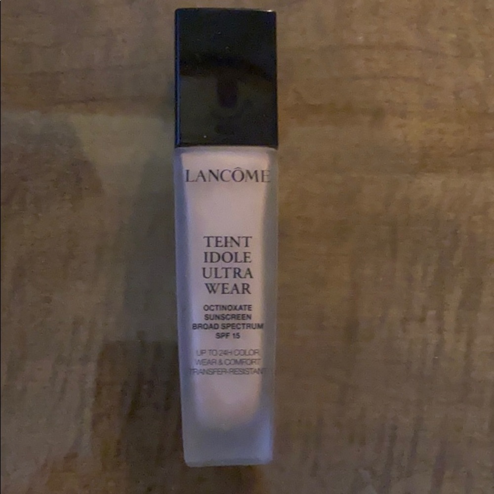 Lancôme Teint idole foundation 220